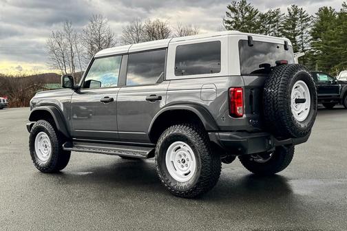 2025 Ford Bronco Heritage Edition