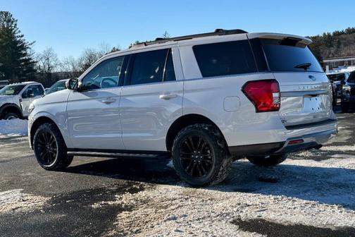 2024 Ford Expedition XLT