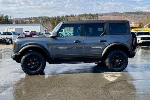 Carbonized Gray Metallic 2026 Ford Bronco Badlands