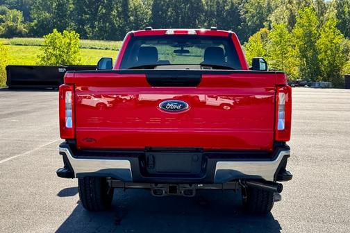 2026 Ford F-350 XLT