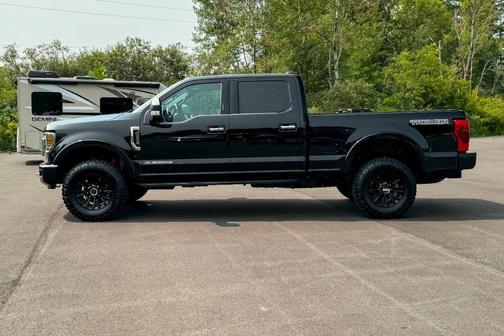 2022 Ford F-350 Platinum