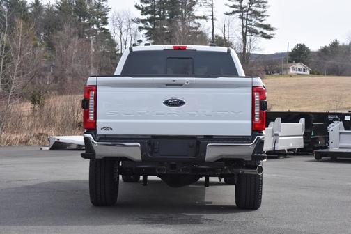 2025 Ford F-350 Lariat Super Duty