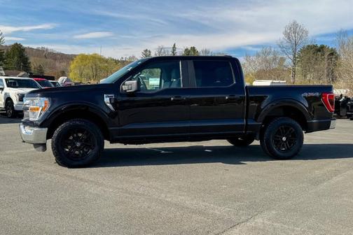 Black 2021 Ford F-150 XLT