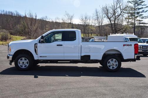 2025 Ford F-350 XLT