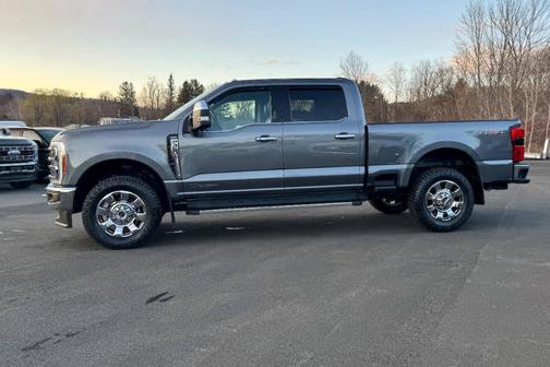 2023 Ford F-350 Lariat Super Duty
