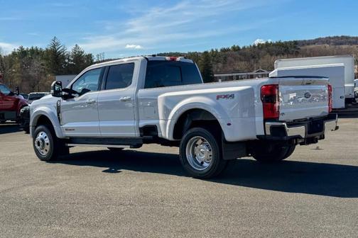 2023 Ford F-450 Lariat