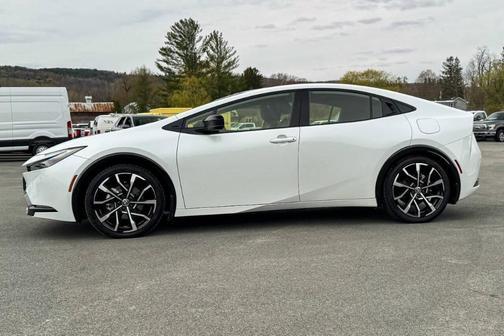 White 2024 Toyota Prius Prime XSE