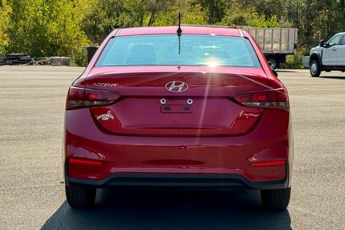 2022 Hyundai Accent SE