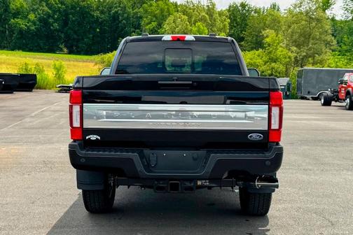 2022 Ford F-350 Platinum