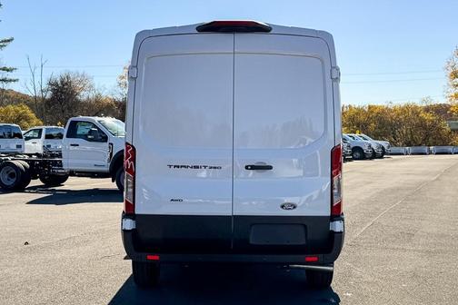 2026 Ford Transit-250
