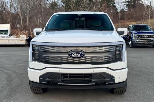 2025 Ford F-150 Lightning LARIAT