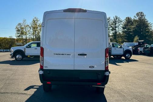 2026 Ford Transit-250 148 WB Medium Roof Cargo
