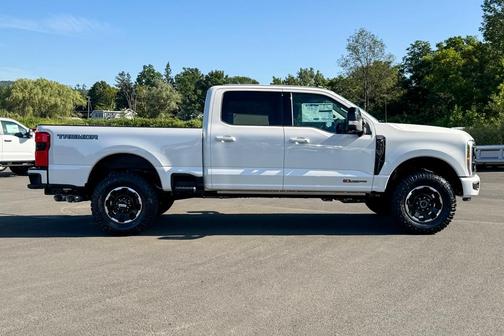 2025 Ford F-350 Lariat Super Duty