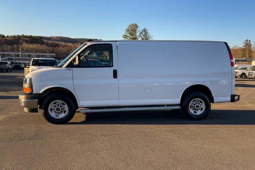 2024 GMC Savana 2500 Work Van