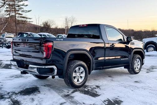 2023 GMC Sierra 1500 Pro