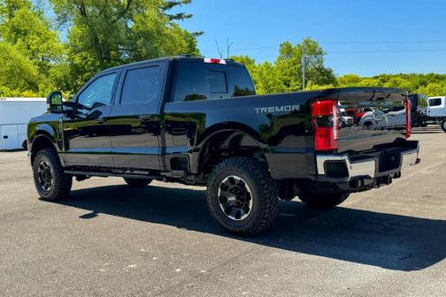 Black 2026 Ford F-250 XLT