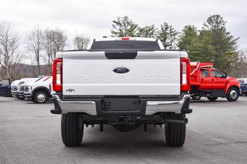 2025 Ford F-350 XLT