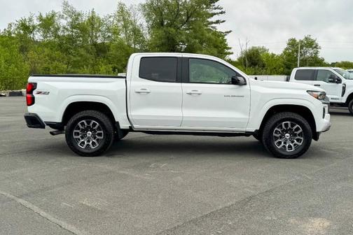 White 2024 Chevrolet Colorado Z71