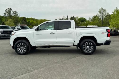 White 2024 Chevrolet Colorado Z71