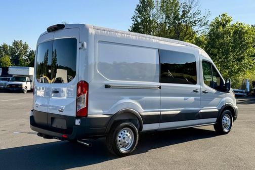 2025 Ford Transit-250 148 WB Medium Roof Cargo