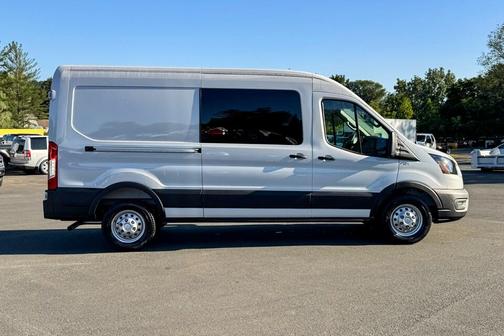 2025 Ford Transit-250 148 WB Medium Roof Cargo
