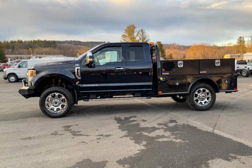 2022 Ford F-350 Lariat Super Duty