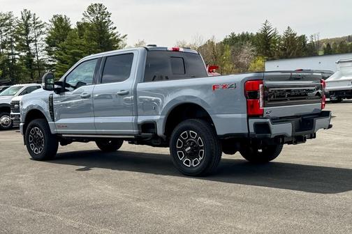 2025 Ford F-350 Platinum