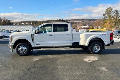 2025 Ford F-350 Lariat Super Duty