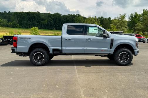 2025 Ford F-350 Platinum