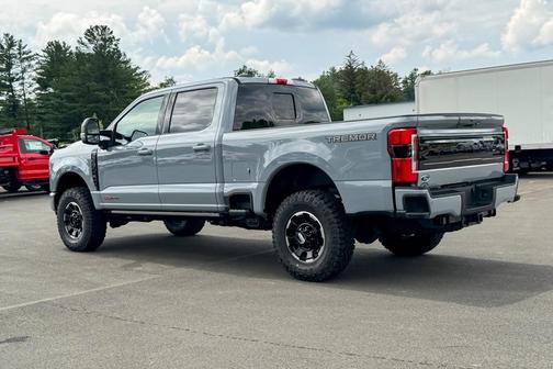 2025 Ford F-350 Platinum