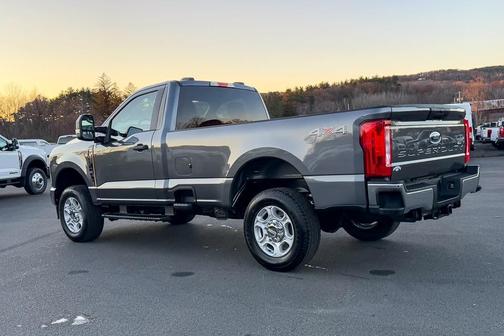 2025 Ford F-350 XLT