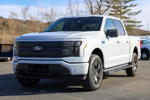 2025 Ford F-150 Lightning Flash