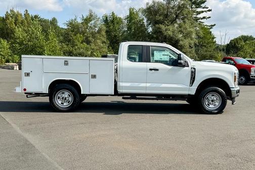 2025 Ford F-350 XL
