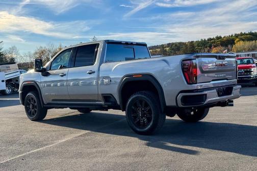 2025 GMC Sierra 3500 AT4