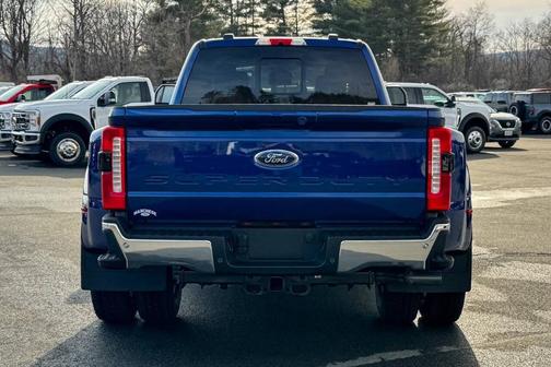 BL 2026 Ford F-350 Lariat Super Duty