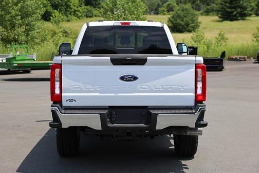 2025 Ford F-350 XLT