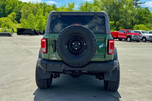 Green 2022 Ford Bronco Black Diamond