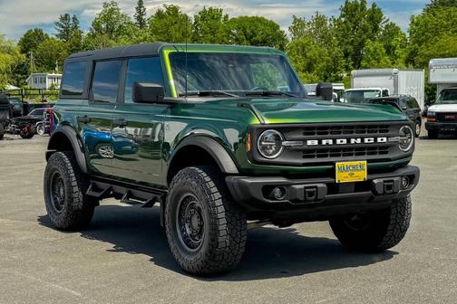 Green 2022 Ford Bronco Black Diamond