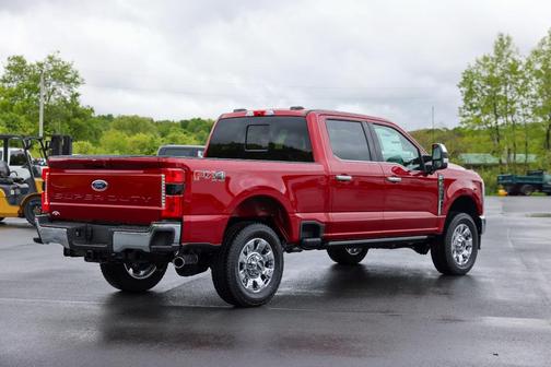 2025 Ford F-350 Lariat Super Duty
