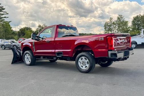 2025 Ford F-350 XLT