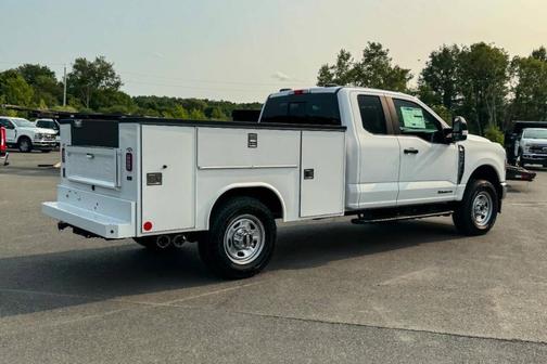 White 2026 Ford F-350 Super Duty