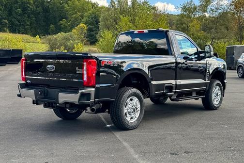 2026 Ford F-350 XLT