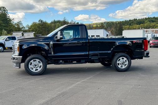 2026 Ford F-350 XLT