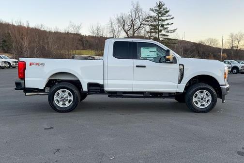 2026 Ford F-350 XLT