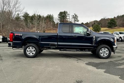 2025 Ford F-350 XLT