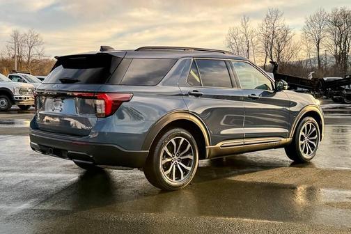 BL 2026 Ford Explorer ST-Line