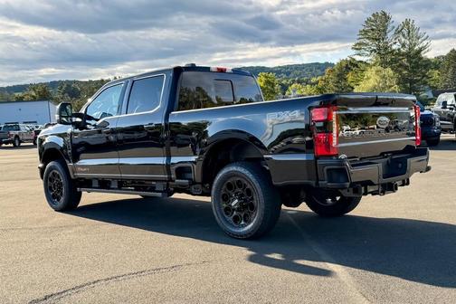 2026 Ford F-350 Lariat Super Duty
