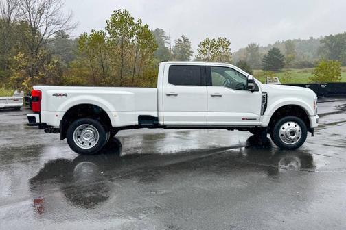 2024 Ford F-450 Platinum