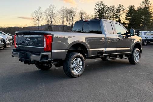 2025 Ford F-350 XLT