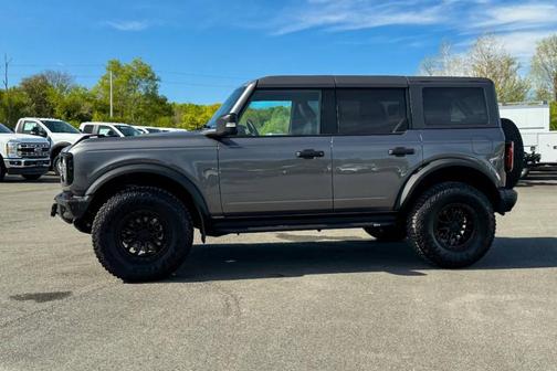 Gray 2024 Ford Bronco Badlands